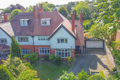 5 bedroom semi-detached house for sale