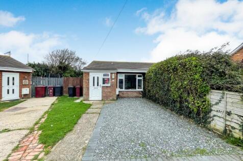 2 bedroom semi-detached bungalow for sale