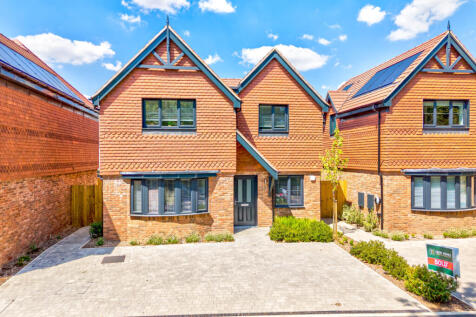 Mulberry Place, Smallford AL4 4 bed detached house for sale