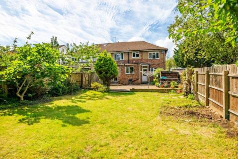 Sherwood Avenue, Hertfordshire AL4 5 bed semi