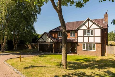 Kinnibrugh Drive, Lingfield RH7 5 bed detached house for sale