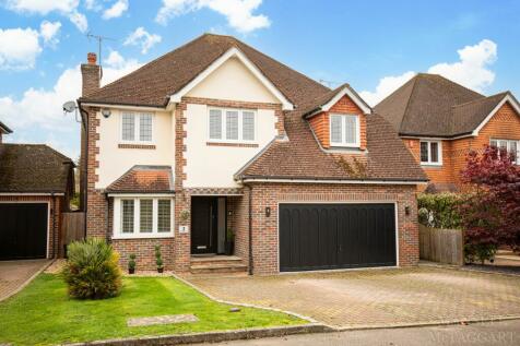 5 bedroom detached house for sale