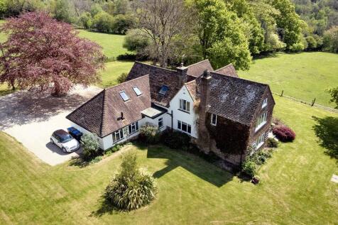 Hook Lane, East Grinstead RH19 5 bed farm house for sale