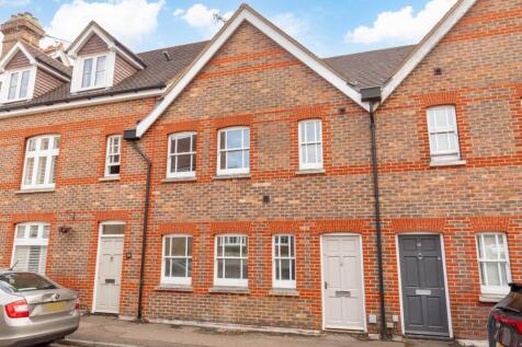 Portland Road, East Grinstead RH19 3 bed house for sale