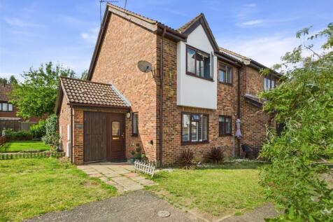 1 bedroom end of terrace house for sale