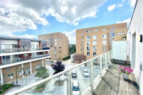 Stour House, Kidwells Close... 1 bed apartment for sale