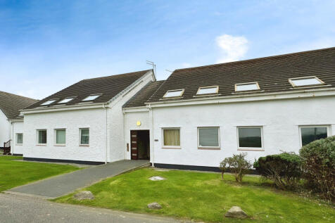 Isallt Lodge, Holyhead, LL65 3 bed flat for sale
