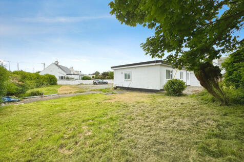 Lon Crecrist, Trearddur Bay... 4 bed detached bungalow for sale