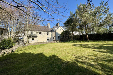 Llanfachraeth, Anglesey, LL65 4 bed detached house for sale
