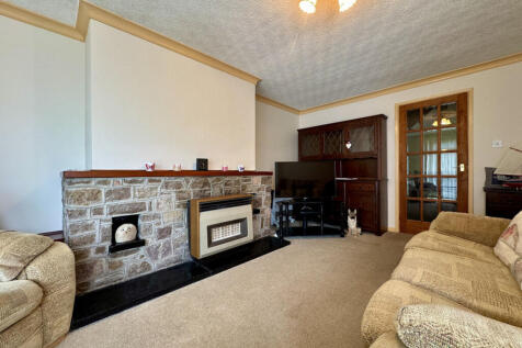 Ffordd Pendyffryn, Valley, LL65 4 bed detached house for sale