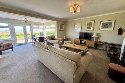Heol Bradwen, Four Mile Bridge... 3 bed detached bungalow for sale