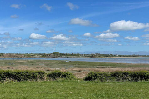 Heol Bradwen, Four Mile Bridge... 3 bed detached bungalow for sale