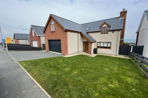 Parys Uchaf, Amlwch, LL68 5 bed detached house for sale