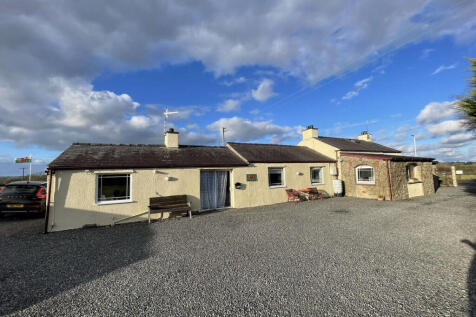 Rhosmeirch, Llangefni, Anglesey, LL77 3 bed detached bungalow for sale