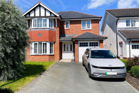 Pant Y Briallu, Benllech, LL74 4 bed detached house for sale