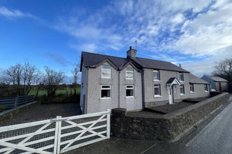 Tyn Lon, Holyhead, Anglesey, LL65 3 bed detached house for sale