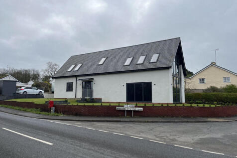 Ty'n Coed, Llangefni, LL77 4 bed detached house for sale