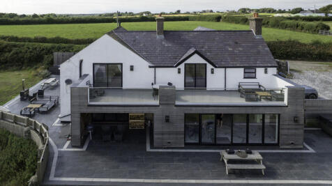 7 bedroom detached house for sale