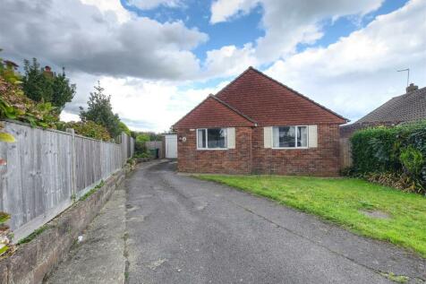 2 bedroom detached bungalow for sale