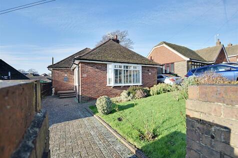 2 bedroom detached bungalow for sale