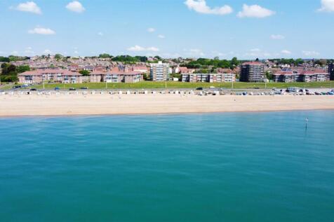 3 bedroom flat for sale