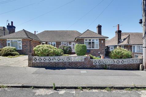3 bedroom semi-detached bungalow for sale