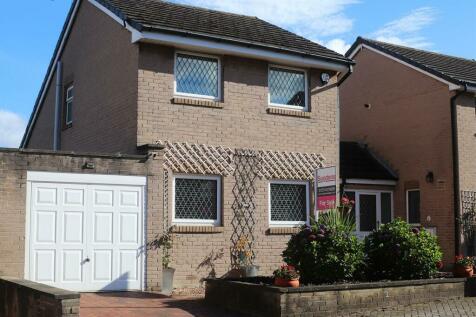 3 bedroom link detached house for sale