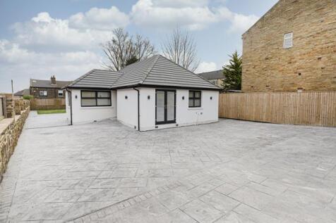 4 bedroom detached bungalow for sale