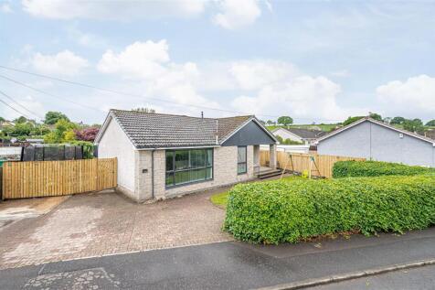 4 bedroom detached bungalow for sale