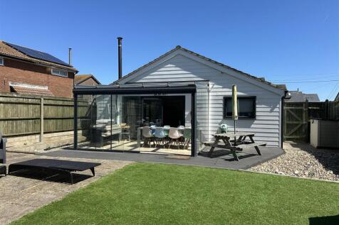 Dunes Avenue, Camber, Rye 3 bed detached bungalow for sale