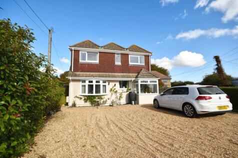 Sea Road, Winchelsea Beach 3 bed detached house for sale