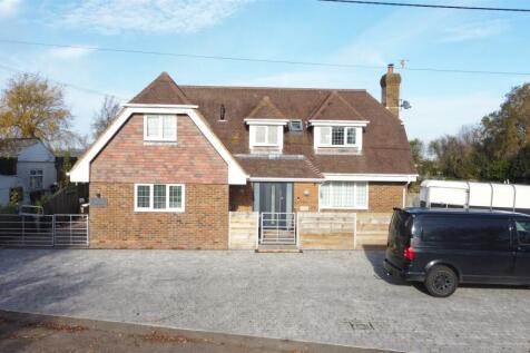 Sea Road, Winchelsea Beach, Winchelsea 3 bed detached house for sale