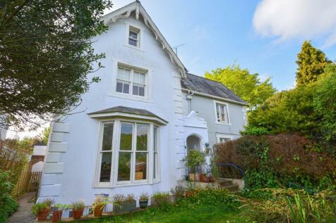 5 bedroom semi-detached house for sale