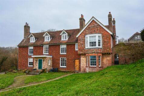4 bedroom semi-detached house for sale