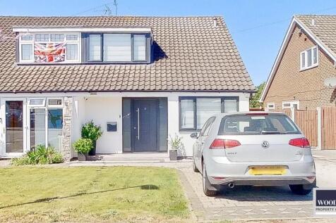 Stains Close, Waltham Cross EN8 3 bed semi