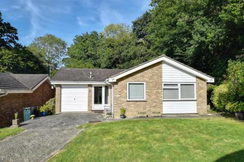 Haffenden Road, Tenterden 2 bed detached bungalow for sale