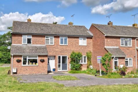 Hopes Grove, High Halden 3 bed terraced house for sale