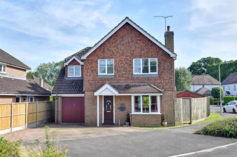 Little Robhurst, High Halden 4 bed detached house for sale