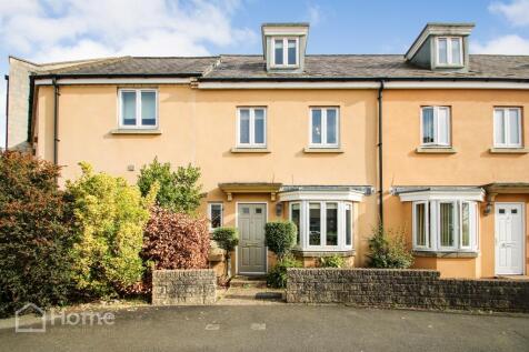 4 bedroom terraced house for sale