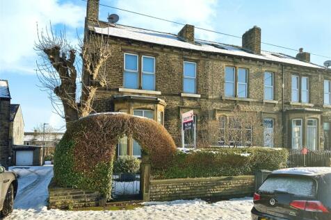 4 bedroom end of terrace house for sale