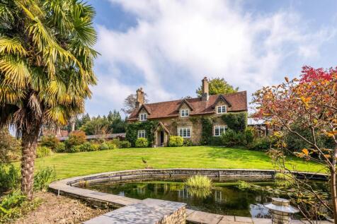 Windmill Road, Sevenoaks, Kent, TN13 6 bed detached house for sale