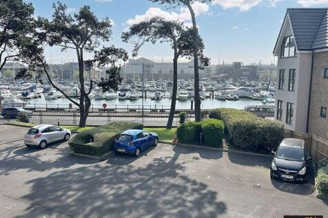 CORSCOMBE CLOSE, WEYMOUTH INNER... 2 bed apartment for sale