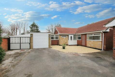 3 bedroom detached bungalow for sale
