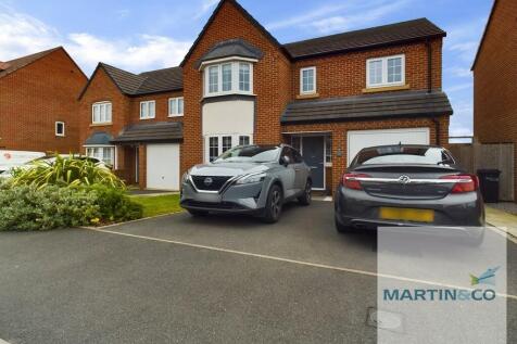 4 bedroom detached house for sale