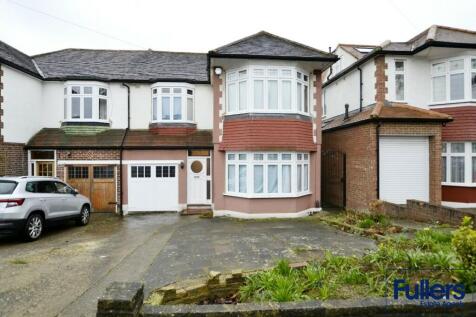 4 bedroom semi-detached house for sale