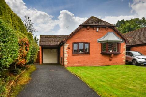 2 bedroom detached bungalow for sale