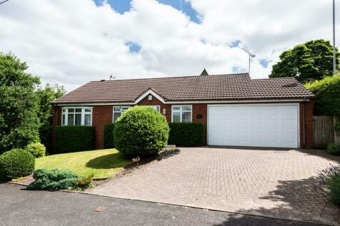 2 bedroom detached bungalow for sale