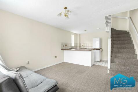 1 bedroom end of terrace house for sale