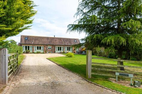 The Gatehouse, Burlington Court... 3 bed barn conversion for sale