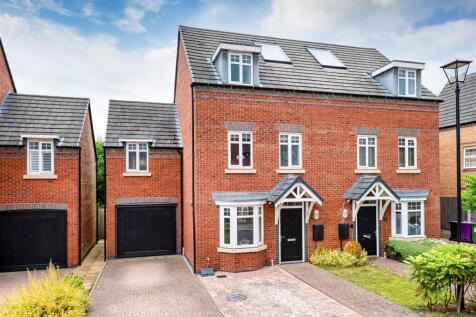 61 Henry Fowler Drive, Tettenhall... 4 bed semi